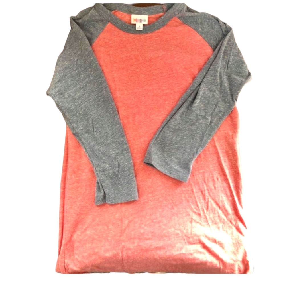 LAST CHANCE-MOVING🐾💕⬇️NWOT LuLaRoe Randy Shirt